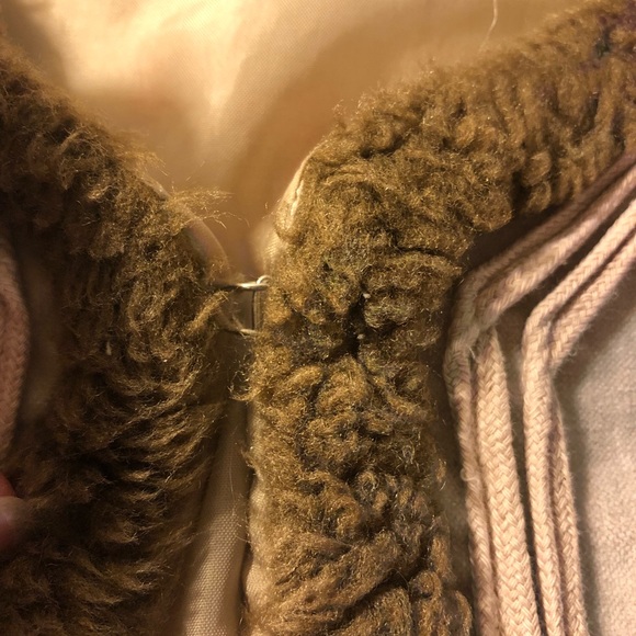 Cute flower embroidered vest with faux trim, no tags @girls size 4/5 - Picture 6 of 9